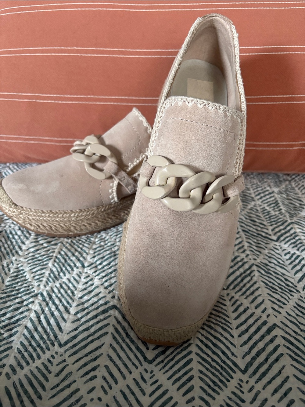 Dolce Vita tan Suede Chain Espadrille Platform Loafer. Size 12